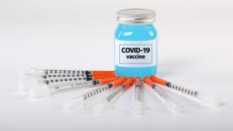 2022 06 01 Bijna twee miljoen vaccins prullenbak Cropped