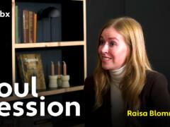 Raisa met je blonde lokken